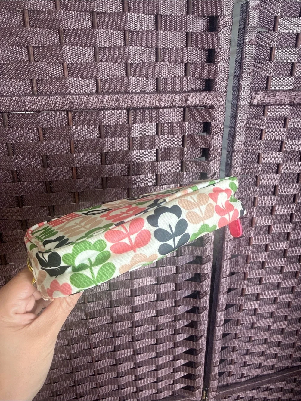 Orla Kiely Floral Leaf Pattern Cosmetic Pouch - Picture 12 of 16